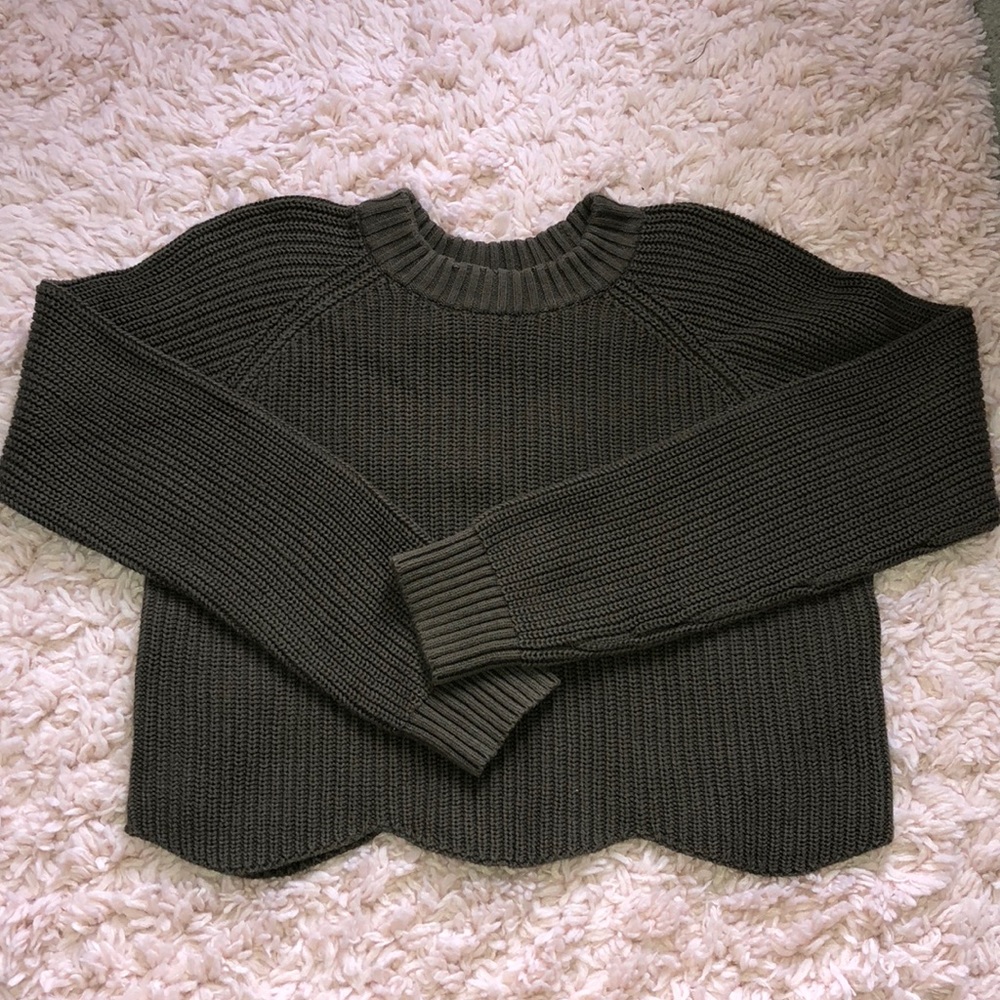 Cropped sweater